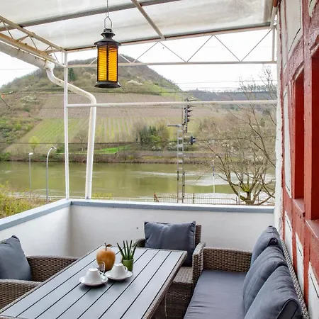 Zum Kompeskopf - Mit Moselblick Prázdninový dům *